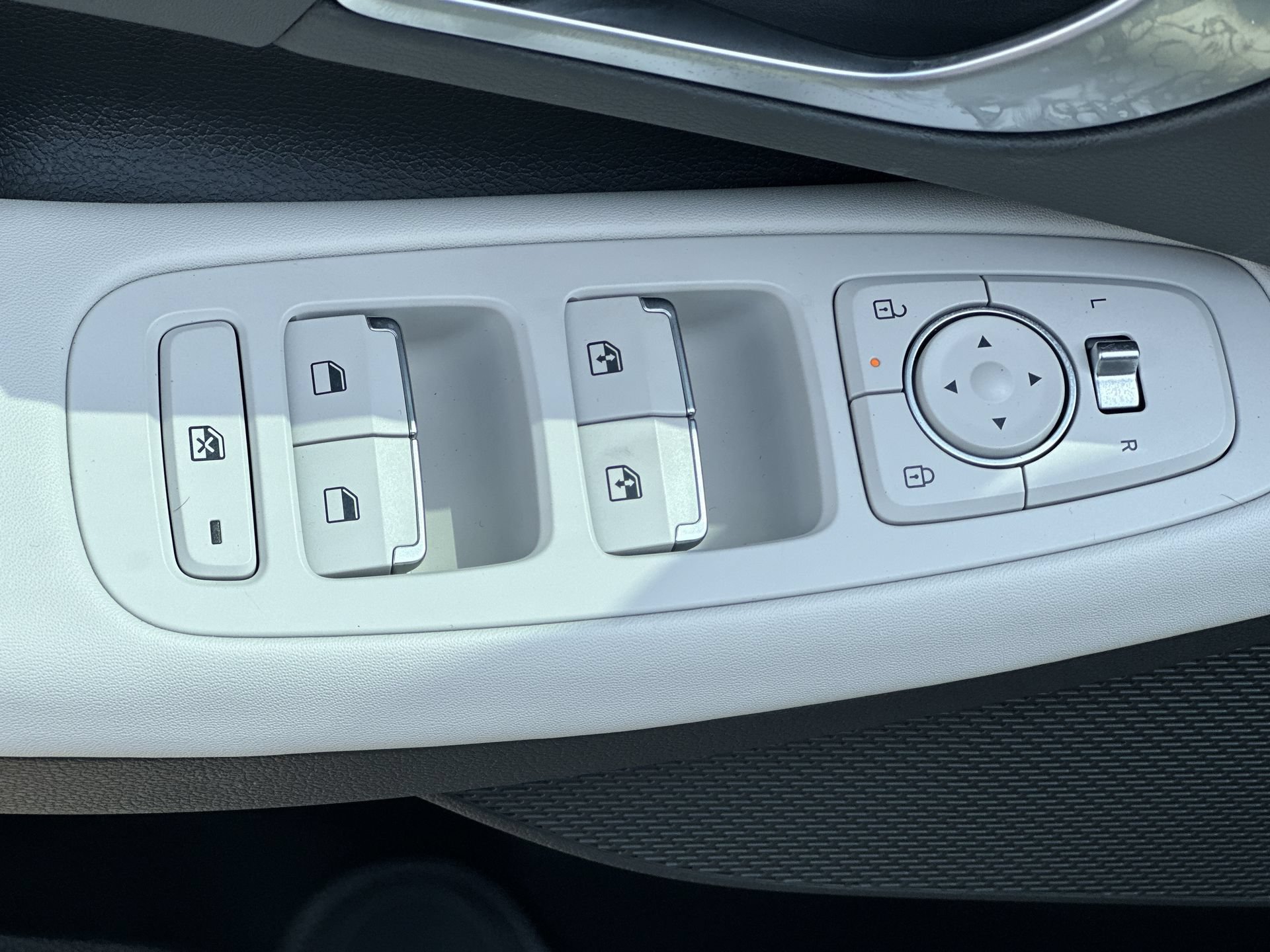 New 2026 Hyundai Sonata SEL FWD image 15