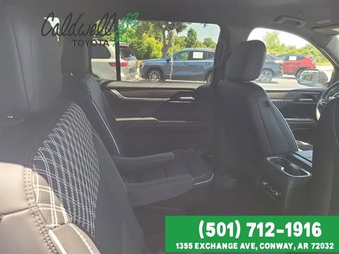 Used 2024 GMC Acadia Denali FWD image 28