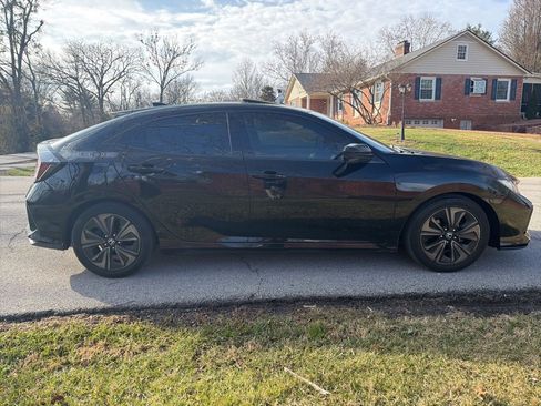 Used 2018 Honda Civic EX-L image 6