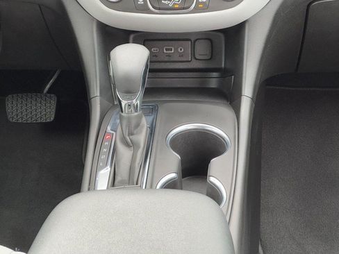 Used 2022 Chevrolet Equinox LS w/ LS Convenience Package AWD/4WD image 14