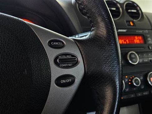 Used 2008 Nissan Altima 3.5 SE w/ Premium Pkg image 13