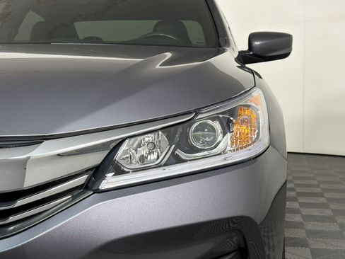 Used 2016 Honda Accord Sport image 10