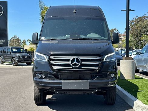 New 2025 Mercedes-Benz Sprinter 2500 image 8