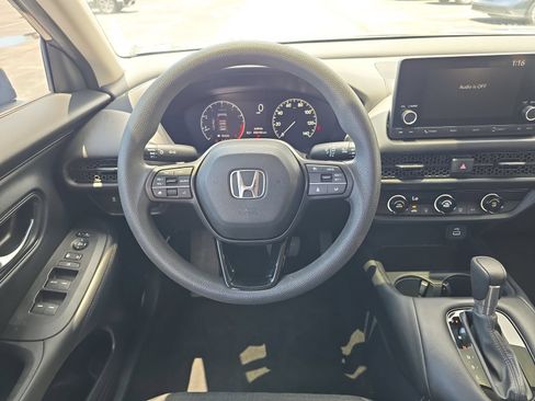Used 2023 Honda HR-V LX image 10
