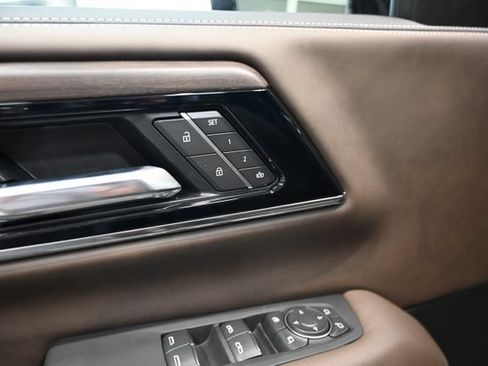 New 2026 GMC Yukon XL Denali Ultimate w/ LPO, Floor Liner Package AWD/4WD image 35