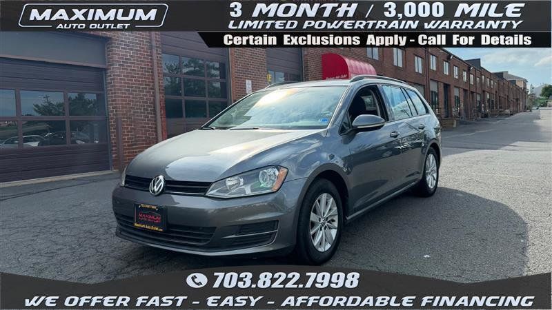 Used 2016 Volkswagen Golf S FWD image 1