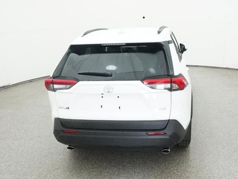New 2025 Toyota RAV4 XLE image 15