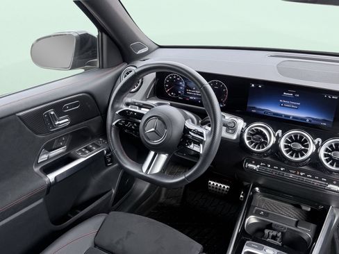 Used 2024 Mercedes-Benz GLB 250 image 53