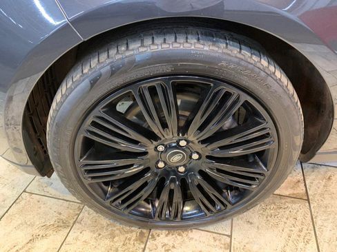 Used 2022 Land Rover Range Rover Westminster Edition image 12