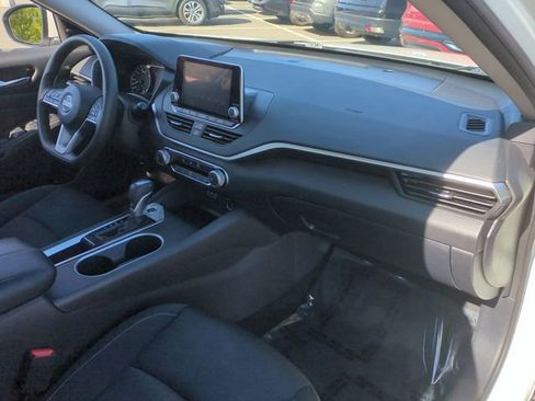Used 2022 Nissan Altima 2.5 SV FWD image 35