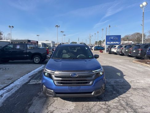 Used 2025 Subaru Forester Limited w/ Popular Package image 8