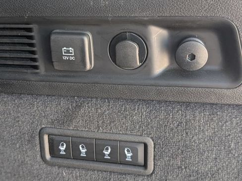 Used 2025 Jeep Grand Wagoneer Series III w/ Quick Order Packagew 28T AWD/4WD image 38