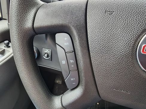 New 2026 GMC Savana 2500 RWD image 22