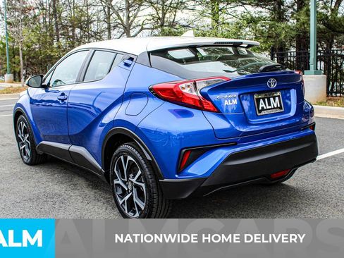 Used 2018 Toyota C-HR XLE image 4