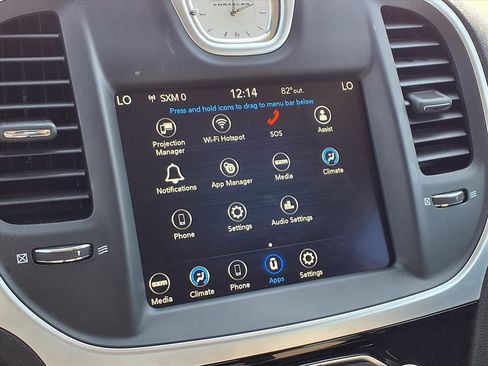 Used 2023 Chrysler 300 Touring w/ Sport Appearance Package image 18