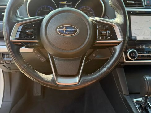 Used 2018 Subaru Outback 3.6R Touring AWD/4WD image 14