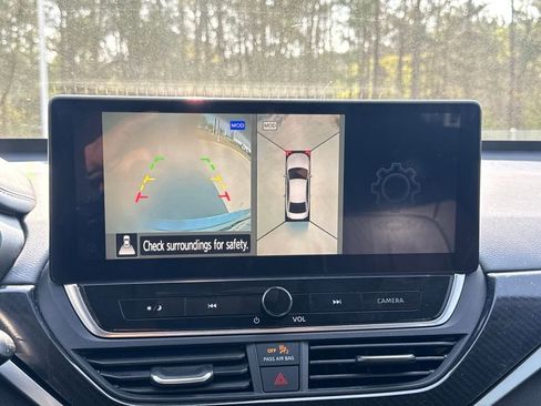 Used 2023 Nissan Altima 2.0 SR FWD image 25