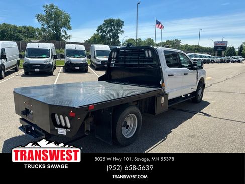 Used 2025 Ford F350 XLT AWD/4WD image 5