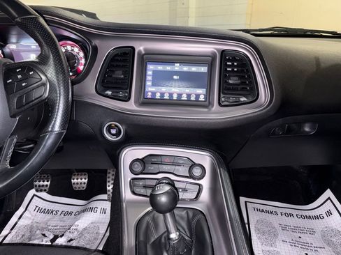 Used 2023 Dodge Challenger R/T w/ Blacktop Package image 26