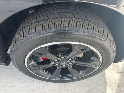 Used 2023 Ford Expedition Max Limited image 7