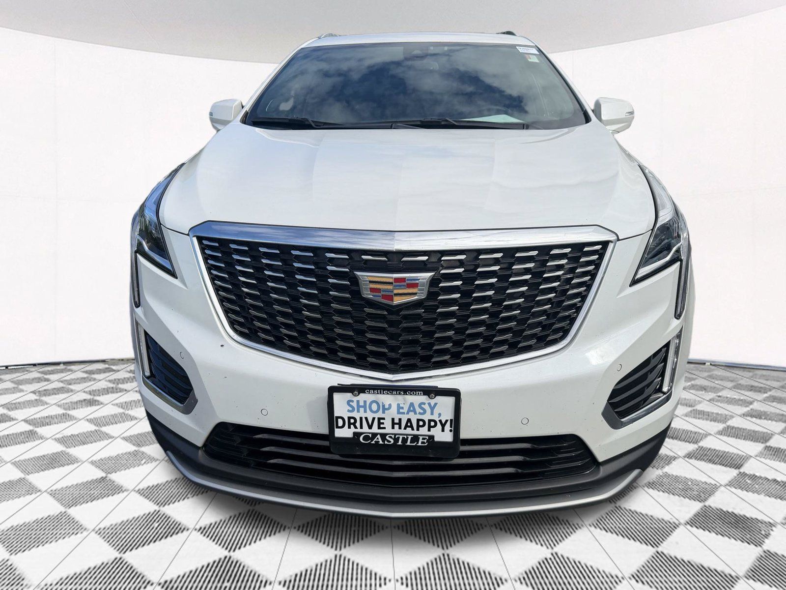 Used 2024 Cadillac XT5 Premium Luxury AWD/4WD image 2