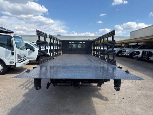 Used 2020 Ford F550 2WD Regular Cab Super Duty image 8