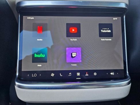 Used 2023 Tesla Model X image 63