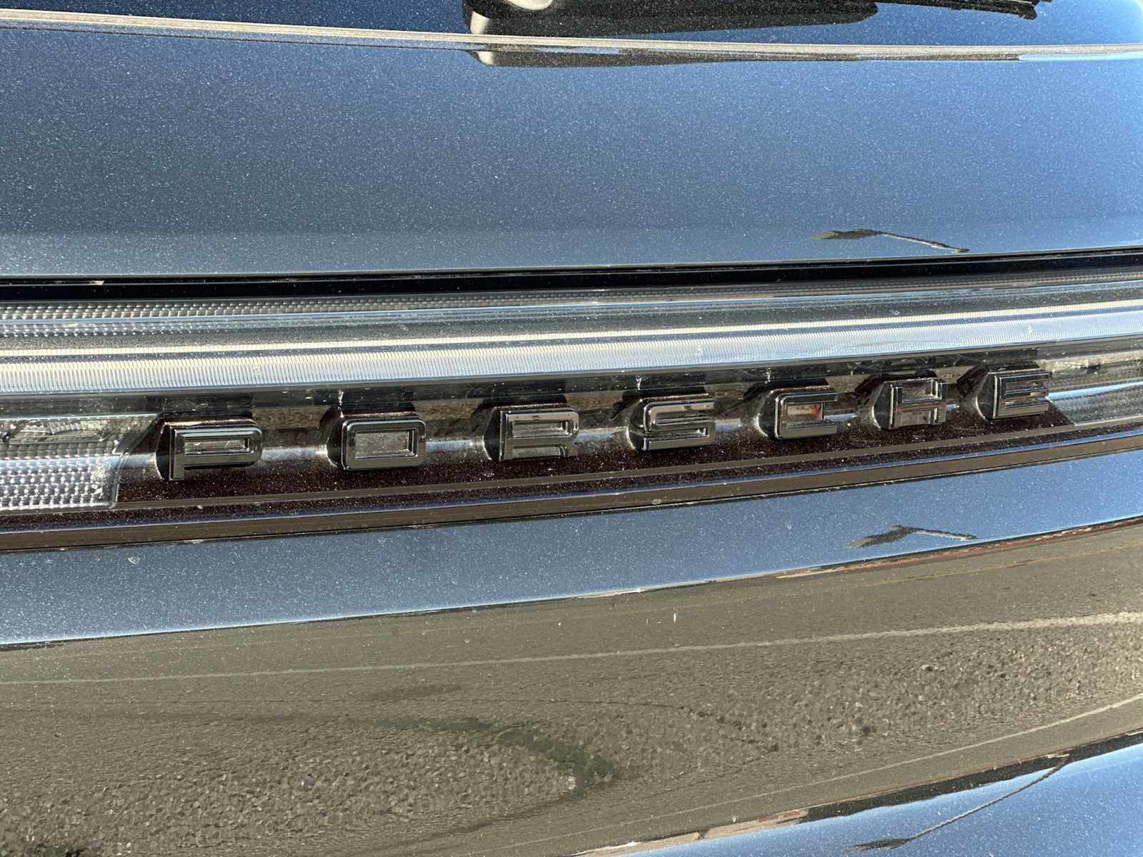 Certified 2025 Porsche Cayenne E-Hybrid AWD/4WD image 29