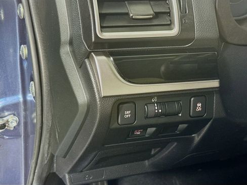 Used 2017 Subaru Crosstrek 2.0i Limited AWD/4WD image 10