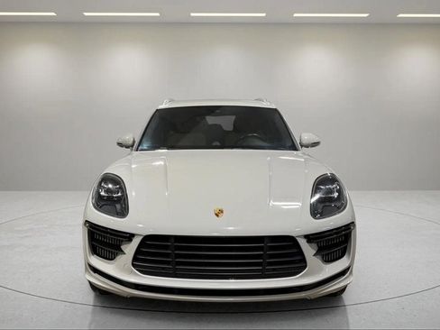 Used 2020 Porsche Macan Turbo image 20
