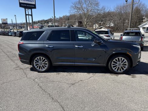Used 2020 Hyundai Palisade Limited image 2