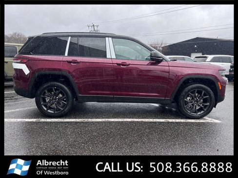 New 2025 Jeep Grand Cherokee Limited image 6