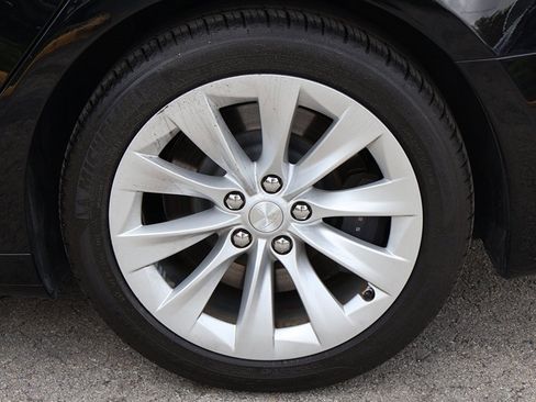 Used 2017 Tesla Model S 75D image 21