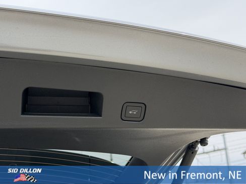 New 2026 GMC Acadia AT4 w/ Luxury Package AWD/4WD image 6