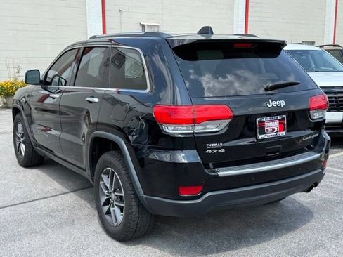 Used 2017 Jeep Grand Cherokee Limited AWD/4WD image 9