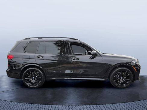 Used 2022 BMW X7 M50i w/ Dynamic Handling Package AWD/4WD image 7
