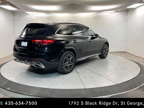 Used 2023 Mercedes-Benz GLC 300 w/ AMG Line image 5