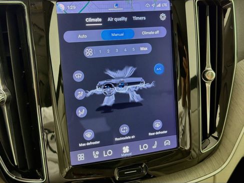 Certified 2023 Volvo XC60 B5 Plus w/ Climate Package FWD image 16