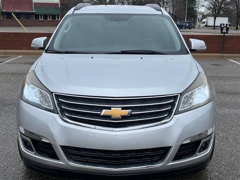 Used 2017 Chevrolet Traverse LT image 5
