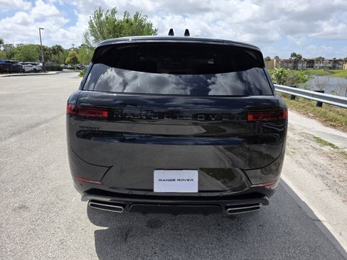 New 2026 Land Rover Range Rover Sport Dynamic SE image 6