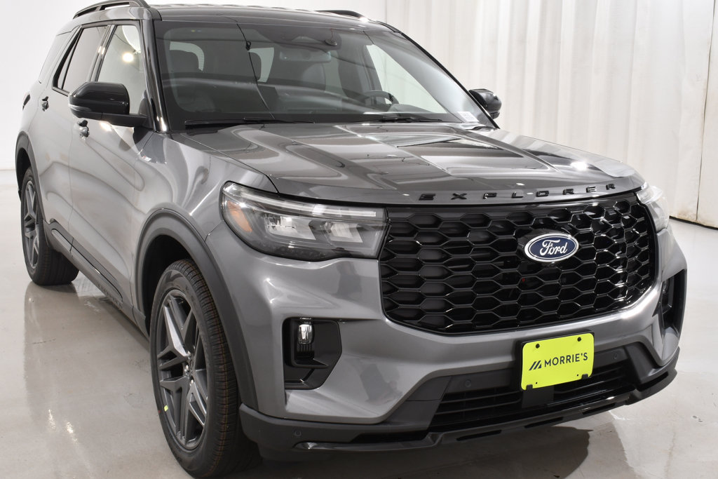 New 2026 Ford Explorer ST-Line w/ ST-Line Street Pack AWD/4WD image 4