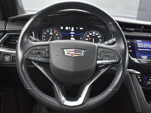 Used 2020 Cadillac XT6 Premium Luxury image 14