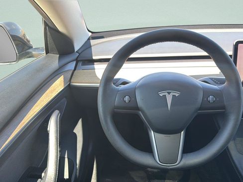 Used 2022 Tesla Model 3 RWD image 18