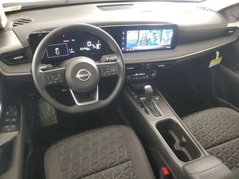 New 2026 Nissan Kicks SV FWD image 17