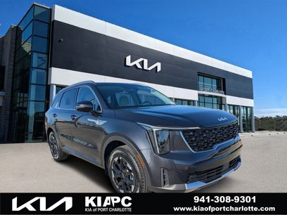 Certified 2025 Kia Sorento S w/ Panoramic Sunroof Package