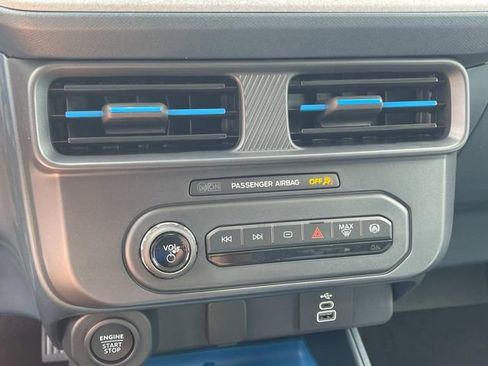 New 2025 Ford Maverick XLT w/ XLT Luxury Package image 29