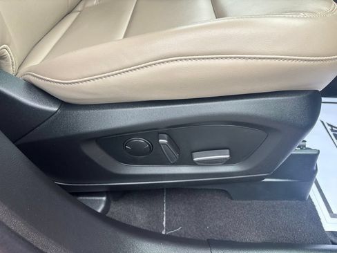 Used 2023 Ford Explorer XLT w/ Equipment Group 202A AWD/4WD image 45