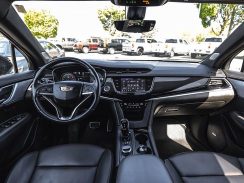 Used 2024 Cadillac XT6 Sport w/ LPO, Red Accent Package AWD/4WD image 21