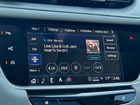 Used 2023 Cadillac XT5 Premium Luxury w/ Technology Package AWD/4WD image 27