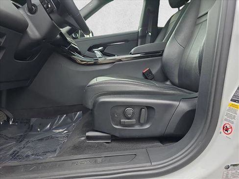 Used 2024 Land Rover Range Rover Evoque S image 26